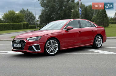 Седан Audi A4 2023 в 