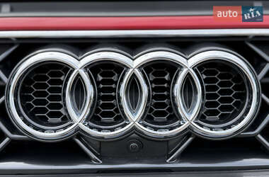 Седан Audi A4 2023 в 