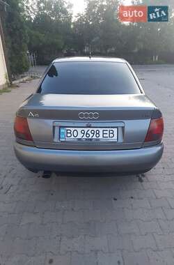 Седан Audi A4 1995 в 