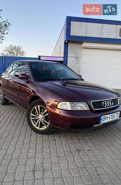 Седан Audi A4 1995 в 