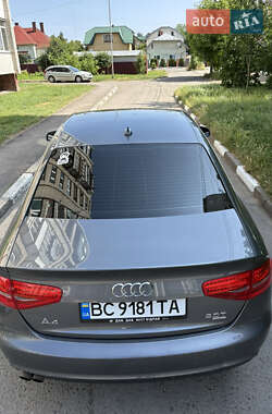 Седан Audi A4 2012 в 