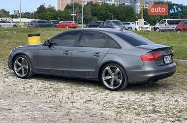 Седан Audi A4 2015 в 