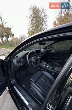 Седан Audi A4 2018 в 