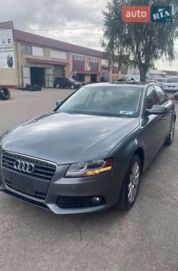 Седан Audi A4 2012 в 