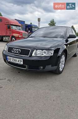 Седан Audi A4 2001 в 