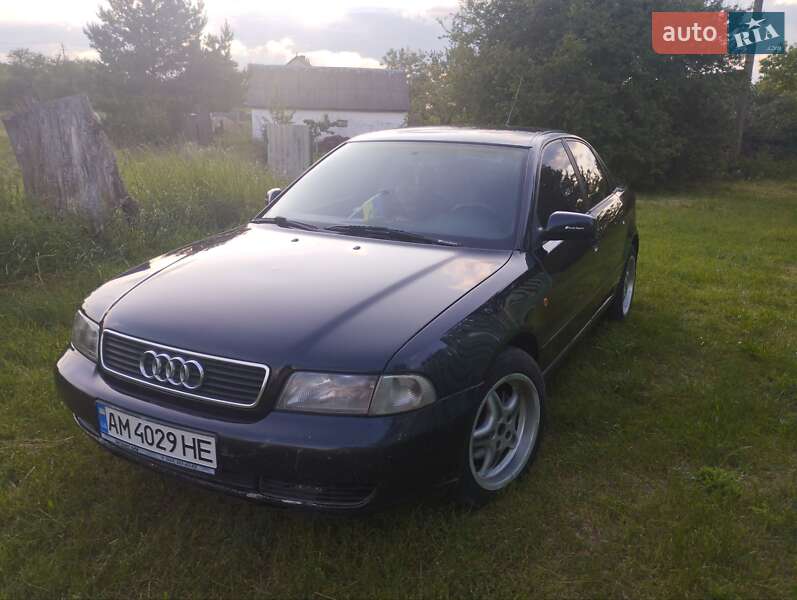 Седан Audi A4 1998 в Житомире
