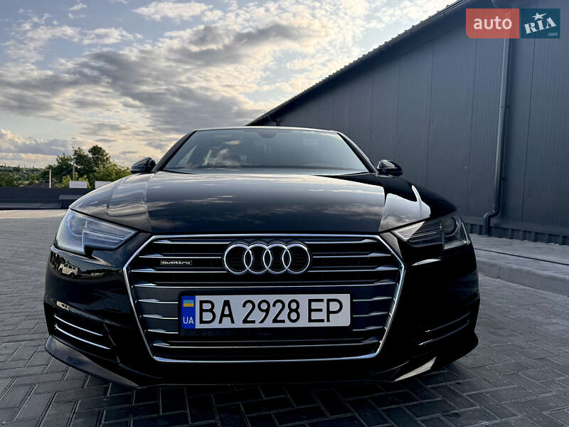 Седан Audi A4 2016 в Новоукраинке