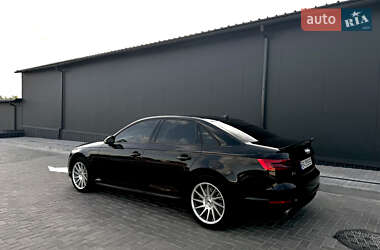 Седан Audi A4 2016 в 