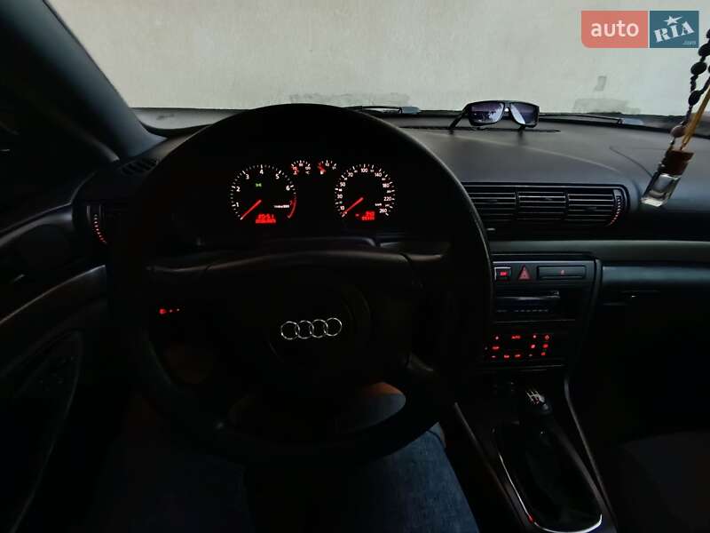 Універсал Audi A4 2001 в Городку