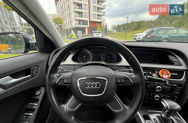 Седан Audi A4 2012 в 