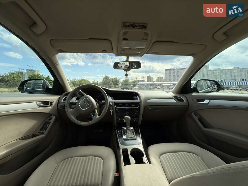 Универсал Audi A4 2008 в Киеве