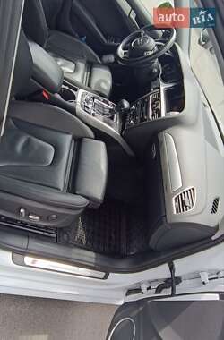 Седан Audi A4 2015 в 