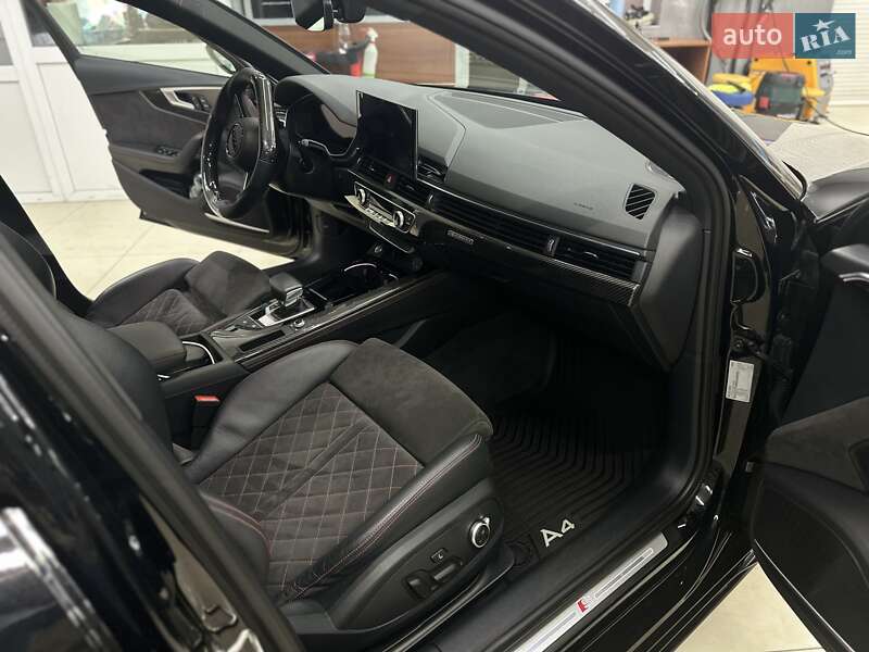 Универсал Audi A4 2021 в Ужгороде