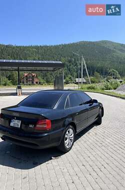 Седан Audi A4 2000 в 