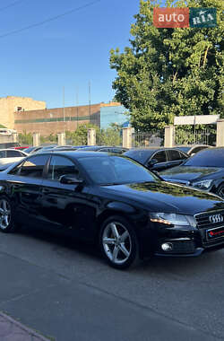 Седан Audi A4 2011 в 