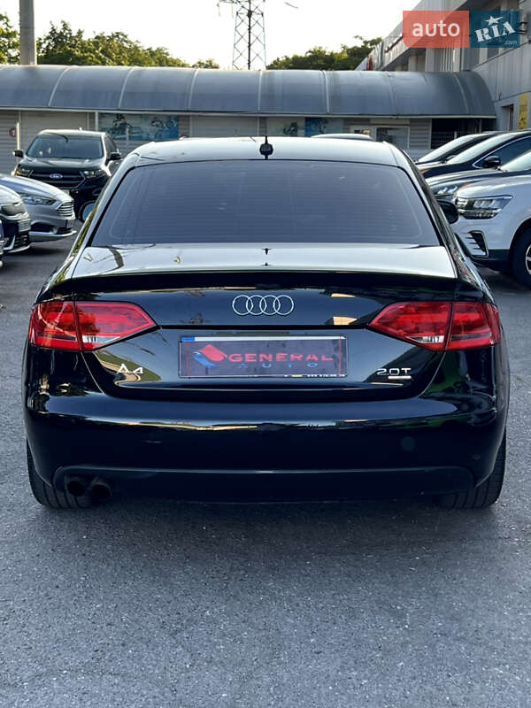 Седан Audi A4 2011 в Одессе