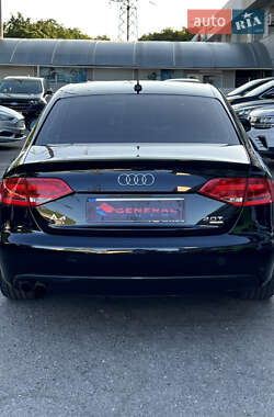 Седан Audi A4 2011 в 