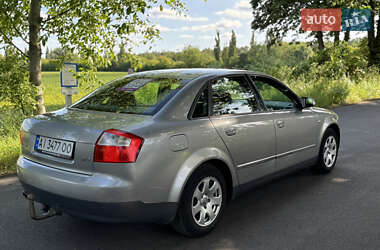 Седан Audi A4 2001 в 