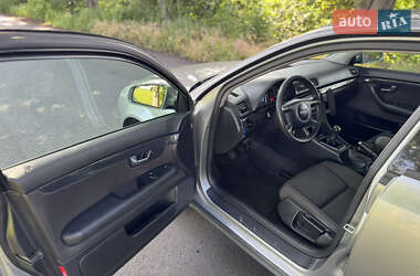Седан Audi A4 2001 в 
