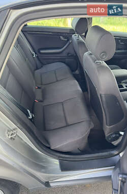 Седан Audi A4 2001 в 