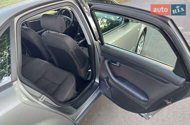 Седан Audi A4 2001 в 