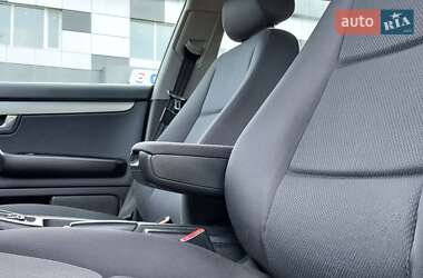 Универсал Audi A4 2002 в 