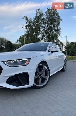 Седан Audi A4 2020 в Львові