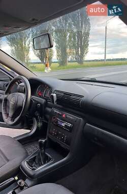 Седан Audi A4 1999 в 