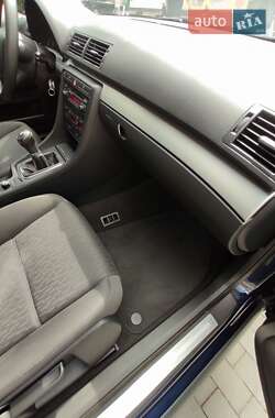 Седан Audi A4 2006 в Кам'янському