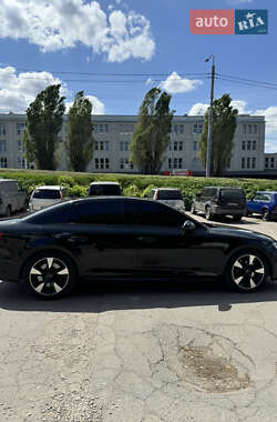 Седан Audi A4 2016 в Харькове