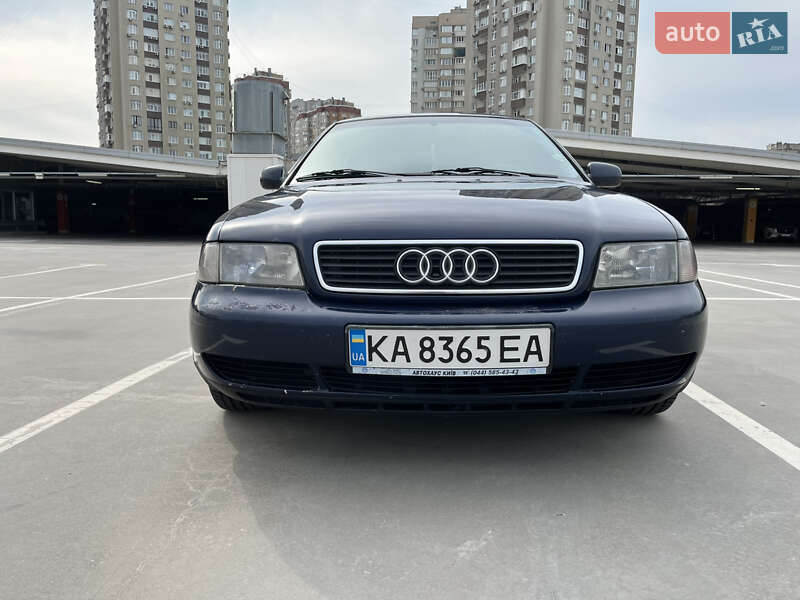 Седан Audi A4 1997 в Киеве