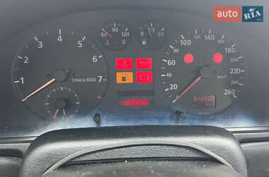 Седан Audi A4 1997 в 