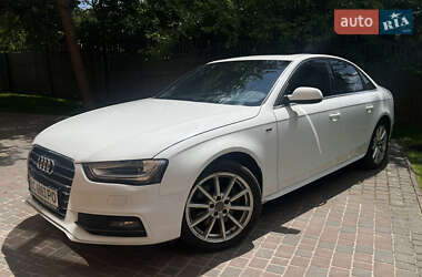 Седан Audi A4 2015 в Львове