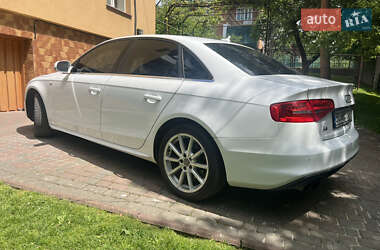 Седан Audi A4 2015 в 
