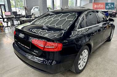 Седан Audi A4 2012 в 