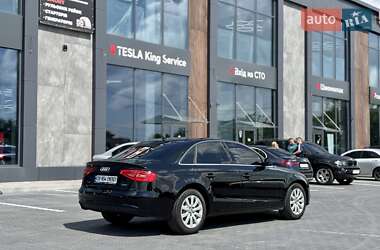 Седан Audi A4 2012 в 