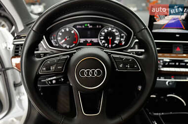 Седан Audi A4 2022 в 