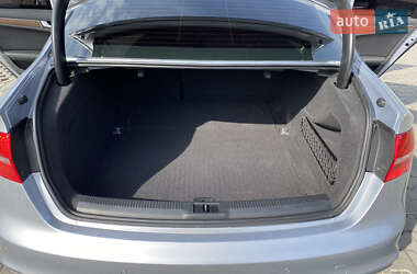 Седан Audi A4 2014 в 