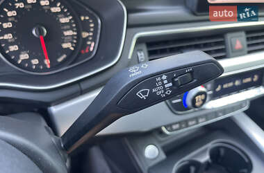 Седан Audi A4 2018 в 