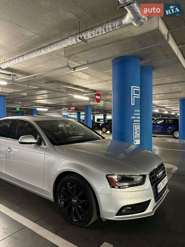 Седан Audi A4 2012 в Киеве