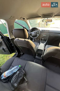 Седан Audi A4 2001 в 