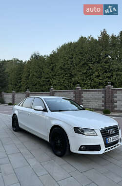 Седан Audi A4 2010 в 