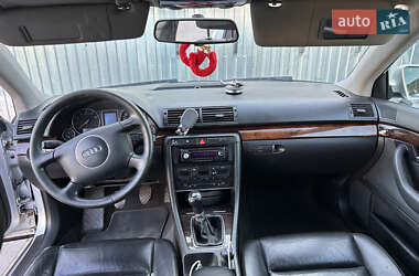 Седан Audi A4 2002 в 