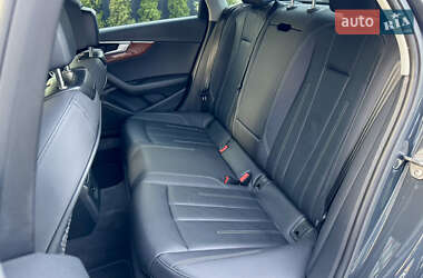Седан Audi A4 2020 в 