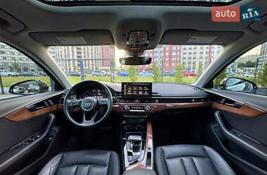 Седан Audi A4 2020 в 