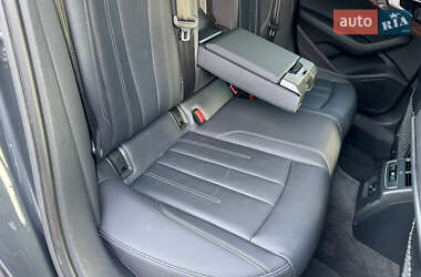 Седан Audi A4 2020 в 