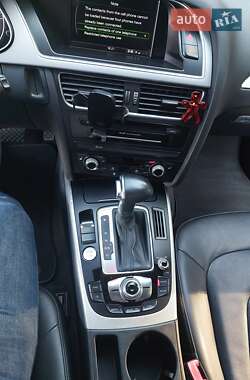Седан Audi A4 2013 в 