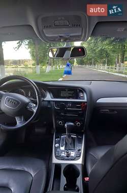 Седан Audi A4 2013 в 