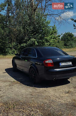 Седан Audi A4 2001 в 