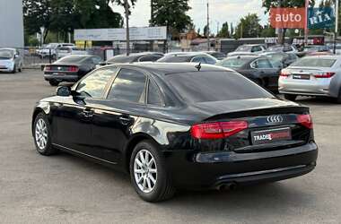 Седан Audi A4 2012 в 